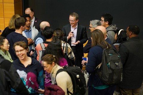 Photograph of Intel CEO Pat Gelsinger and MIT Students