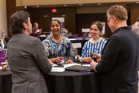 St. Thomas Students and Alumni Connect