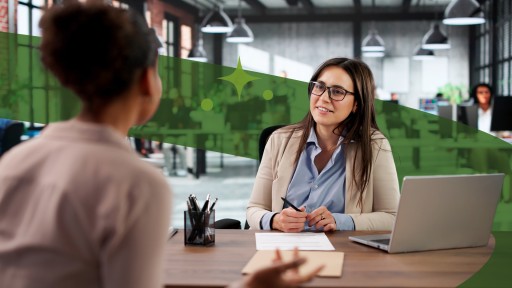 Meeting between intern and a team lead