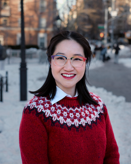 Angela Lu '13 Headshot