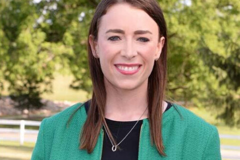 Celia Salmon Headshot