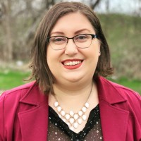 Lauren Hinkel Headshot