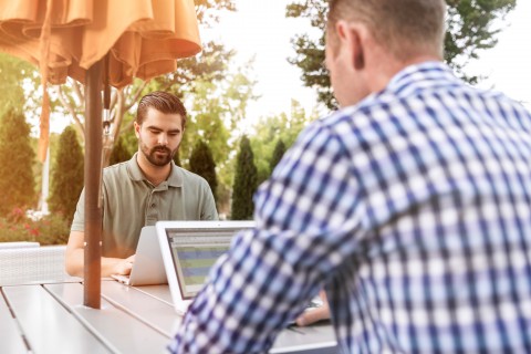How to Attract Recruiters to Your LinkedIn Profile